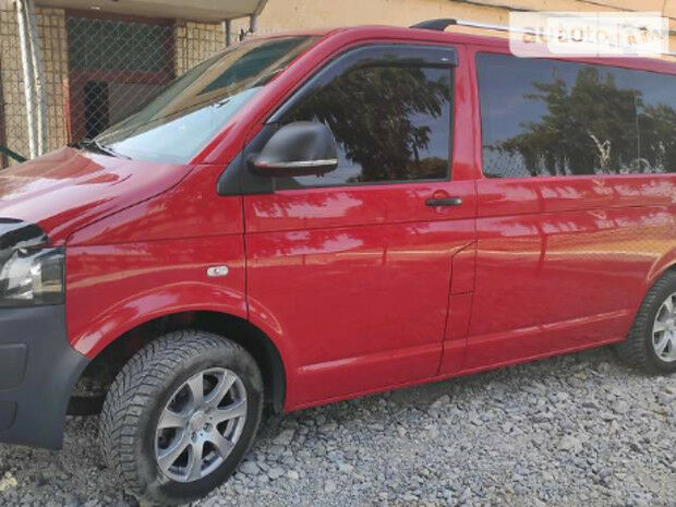 Volkswagen T5 (Transporter) пасс. 2010 року