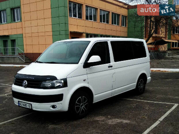 Volkswagen T5 (Transporter) пасс. 2010 года