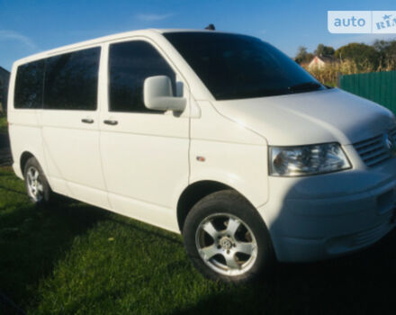 Volkswagen T5 (Transporter) пасс. 2006 року