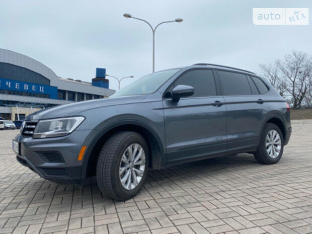 Volkswagen Tiguan 2019 року