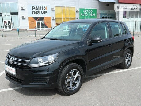 Volkswagen Tiguan 2012 года