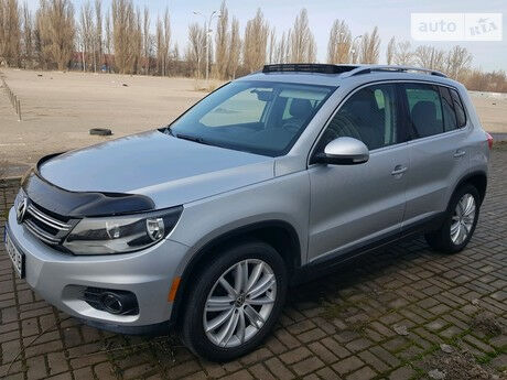 Volkswagen Tiguan 2012 года