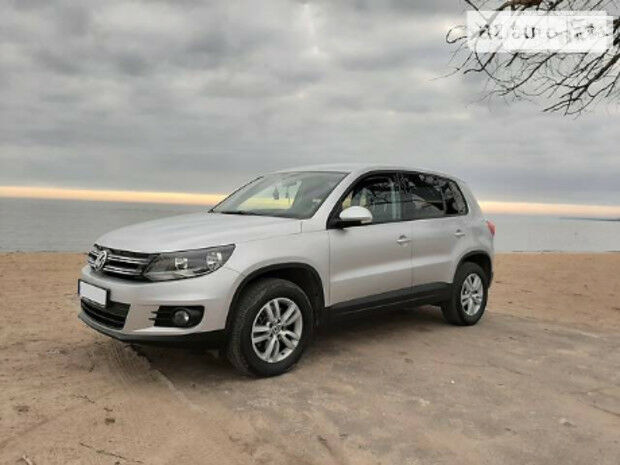 Volkswagen Tiguan 2012 года