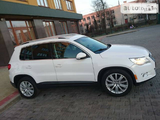 Volkswagen Tiguan 2010 года