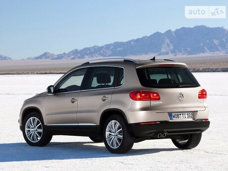 Фольксваген Тигуан 2015 року Volkswagen Tiguan 2015 року