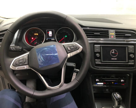Volkswagen Tiguan 2021 года - Фото 2 авто