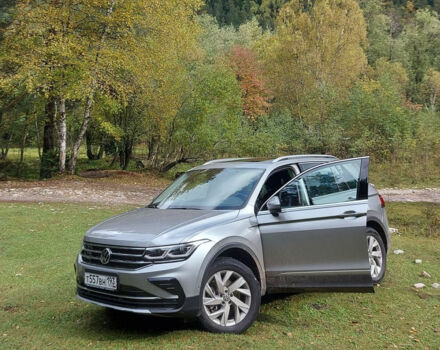 Volkswagen Tiguan 2021 года