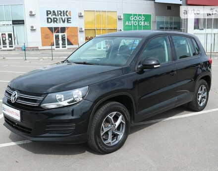 Volkswagen Tiguan 2012 года