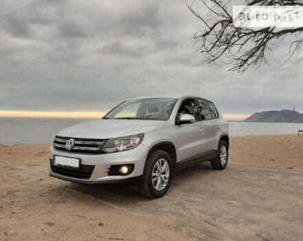 Volkswagen Tiguan 2012 года - Фото 3 авто