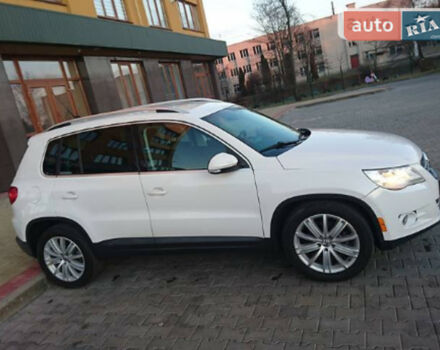 Volkswagen Tiguan 2010 года - Фото 4 авто