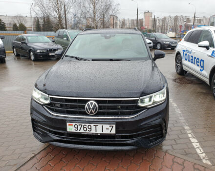 Volkswagen Tiguan 2021 року