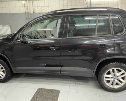 Volkswagen Tiguan 2010 года - Фото 2 авто