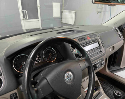 Volkswagen Tiguan 2010 года - Фото 6 авто