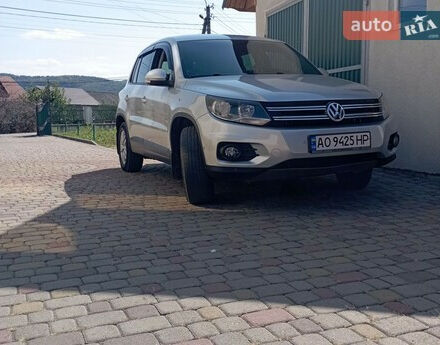 Фото на отзыв с оценкой 5 о Volkswagen Tiguan 2012 году выпуска от автора "aleksandr" с текстом: Тигуан меня удивил, я владел многими авто, в основном кроссоверами, но ваг показал, что немцы уме...
