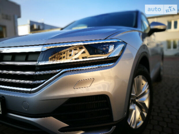 Volkswagen Touareg 2020 года