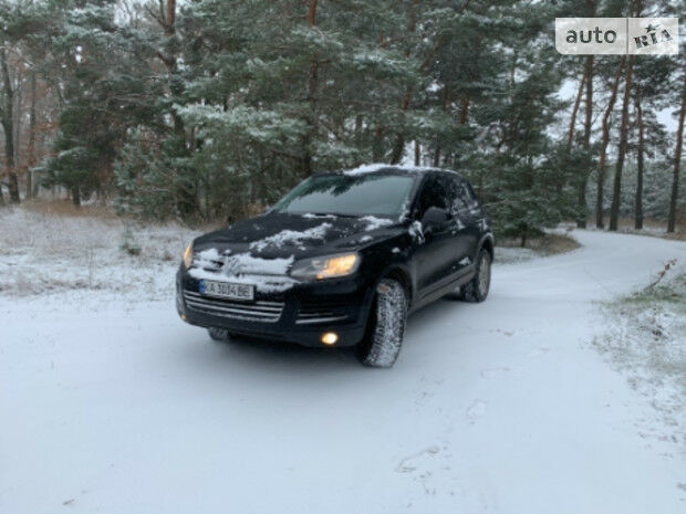 Volkswagen Touareg 2013 року