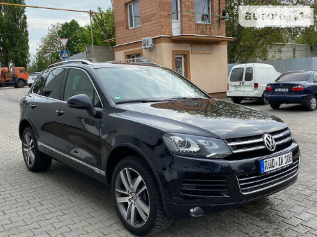 Volkswagen Touareg 2010 року