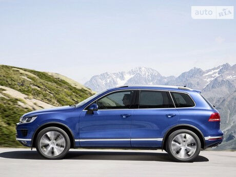 Volkswagen Touareg 2015 року