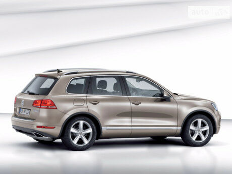 Volkswagen Touareg 2015 року