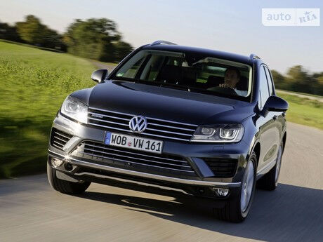 Фольксваген Туарег 2004 года Volkswagen Touareg 2004 года