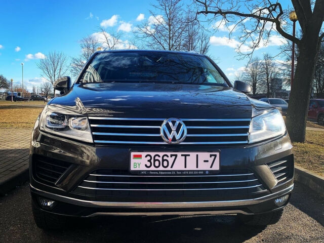 Volkswagen Touareg 2015 года