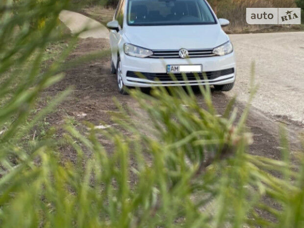 Volkswagen Touran 2017 года