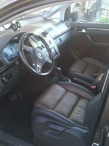 Volkswagen Touran 2012 года