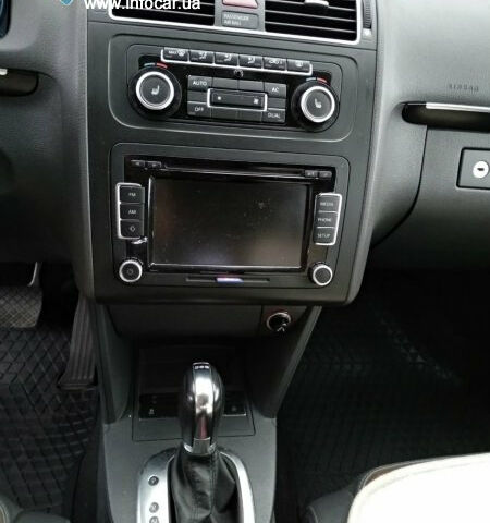 Volkswagen Touran 2012 года
