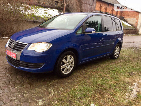 Volkswagen Touran 2009 року