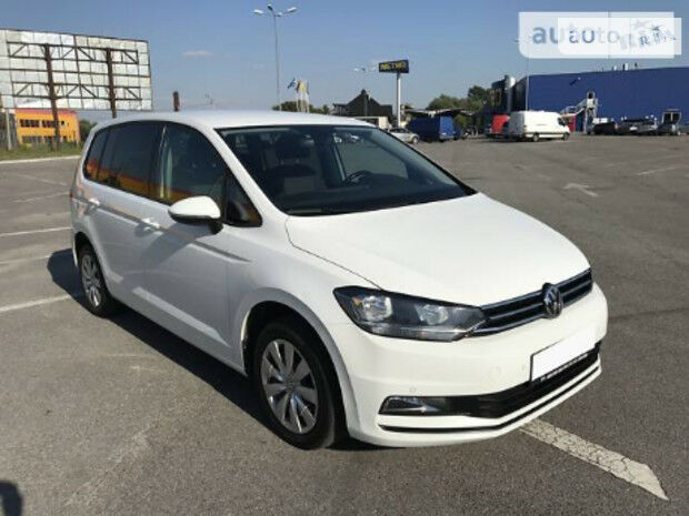 Volkswagen Touran 2016 року