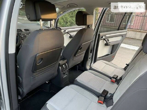 Volkswagen Touran 2015 года