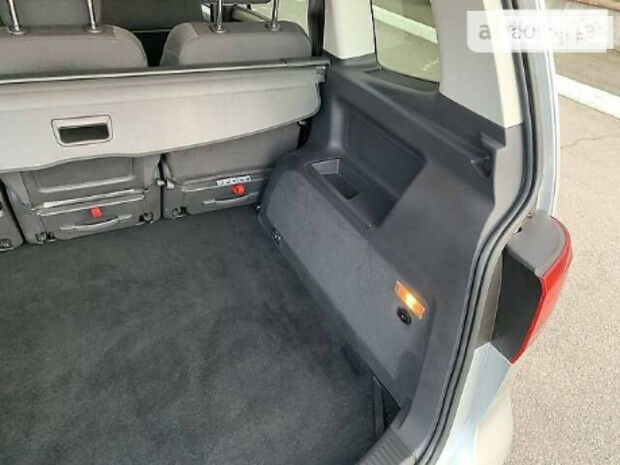 Volkswagen Touran 2015 года