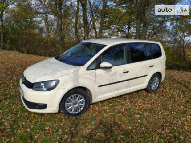 Volkswagen Touran 2011 року