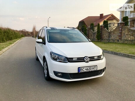 Volkswagen Touran 2011 года