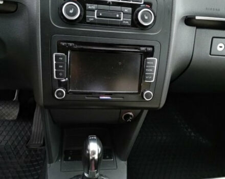 Volkswagen Touran 2012 года - Фото 6 авто