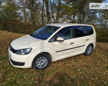 Volkswagen Touran 2011 року