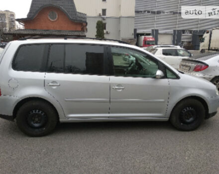 Volkswagen Touran 2005 року