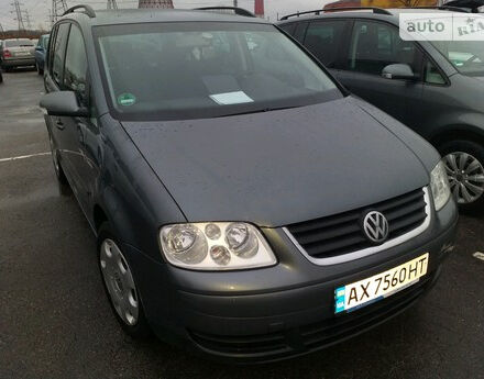 Volkswagen Touran 2004 року