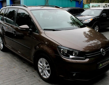 Volkswagen Touran 2011 года