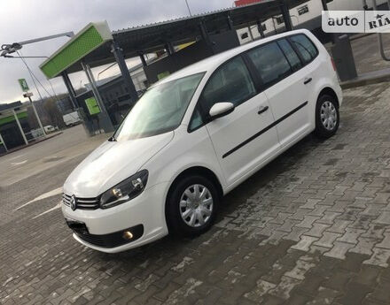 Volkswagen Touran 2012 року