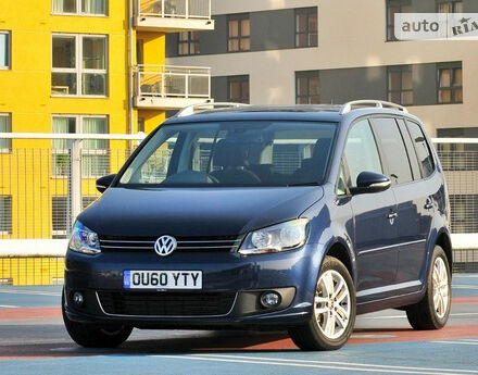 Volkswagen Touran 2011 года