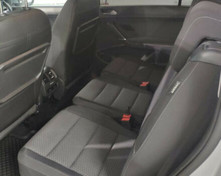 Volkswagen Touran 2018 года - Фото 4 авто