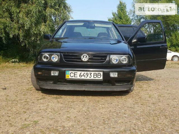 Volkswagen Vento 1998 года