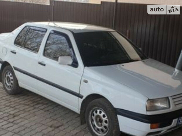 Volkswagen Vento 1996 року