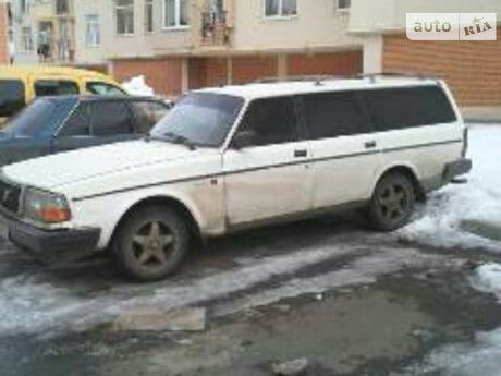 Вольво 240 1986 року Volvo 240 1986 року