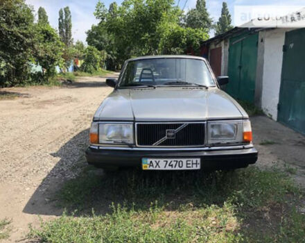 Volvo 240 1986 года - Фото 1 авто