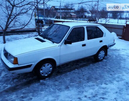 Volvo 340 1986 года