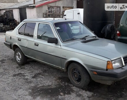 Volvo 340 1987 года