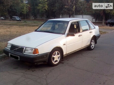 Volvo 440 1991 року