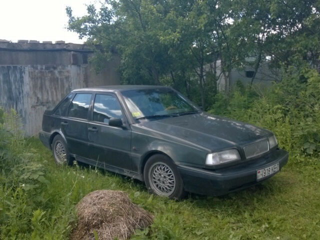 Вольво 440 1996 года Volvo 440 1996 года